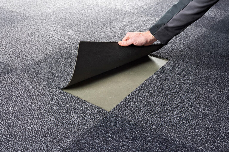 พรมแผ่น (Carpet Tiles) – ประหยัดงบระยะยาวด้วยพรมสำนักงานยุคใหม่