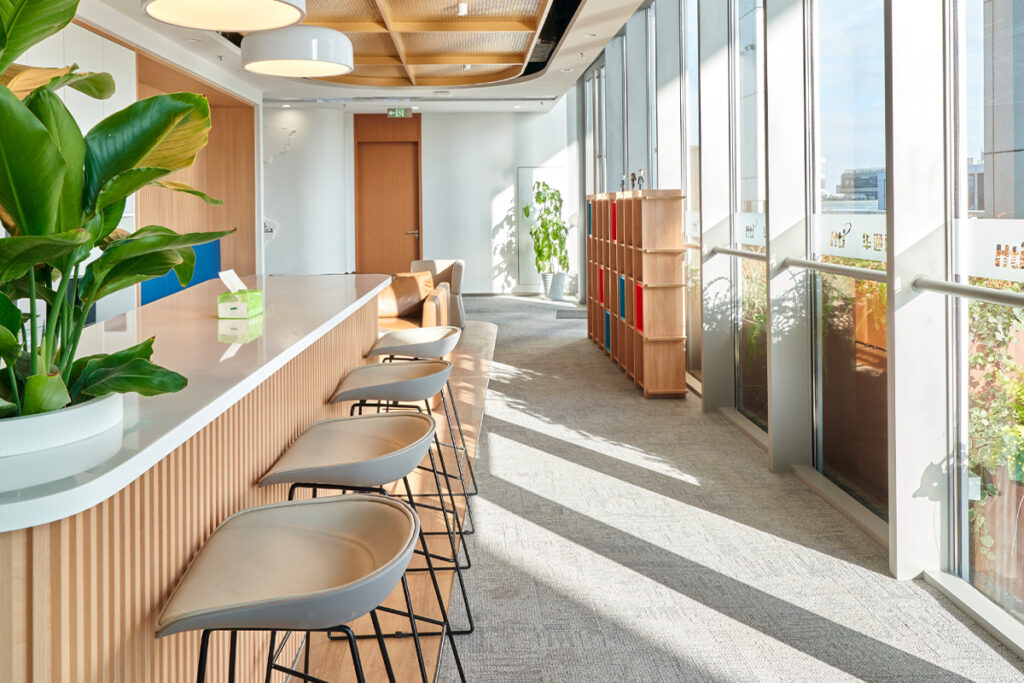 พรมสำนักงาน พรมออฟฟิศ พรมแผ่น ตกแต่งห้องทำงาน